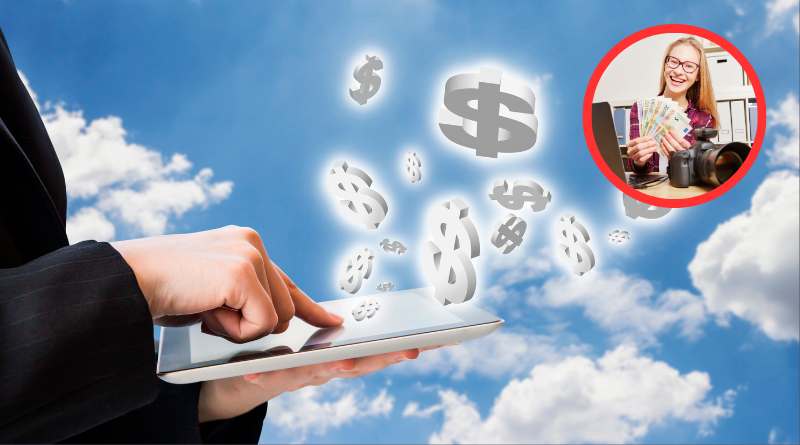 Imagem de uma pessoa com um notebook na mão e dele saindo vários símbolos de dinheiro, dentro da proposta de como ganhar dinheiro na internet